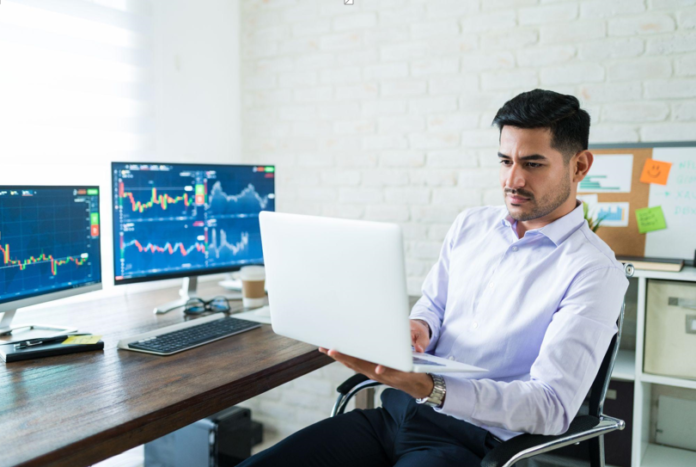 Key Advantages of Partnering with Top Trading Brokers in the UAE